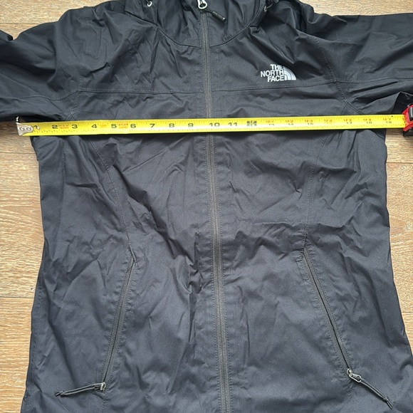 The North Face Women’s Dryvent Black Waterproof Jacket | size S - Picture 5 of 6